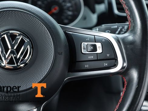 Used 2020 Volkswagen GTI SE FWD image 22