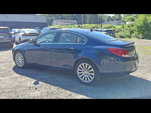 Used 2011 Buick Regal CXL Turbo w/ TO2 Preferred Equipment Group FWD image 6