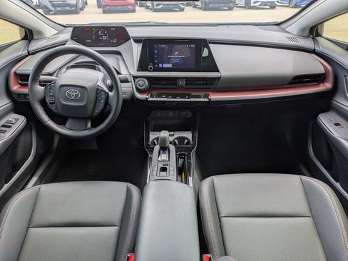 Used 2024 Toyota Prius Prime FWD image 15