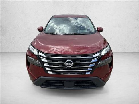 Used 2025 Nissan Rogue SV AWD/4WD image 2