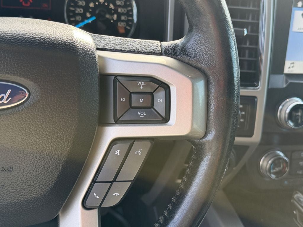 Used 2019 Ford F150 Lariat w/ Equipment Group 502A Luxury AWD/4WD image 16