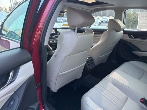 Used 2021 Honda Accord Touring image 27