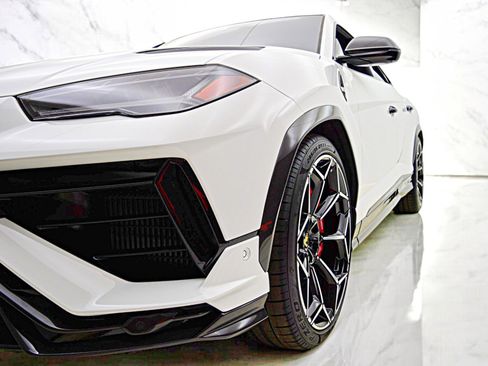 Used 2024 Lamborghini Urus Performante image 21