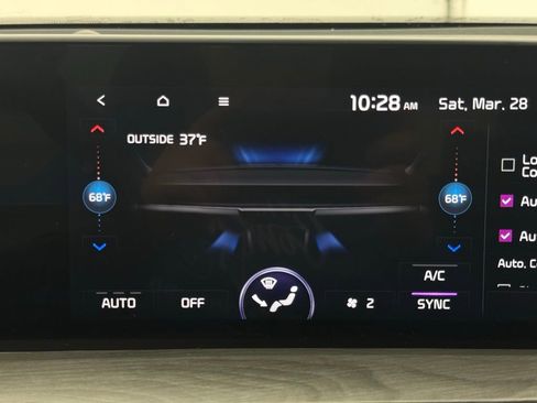 Used 2025 Kia Telluride AWD image 29