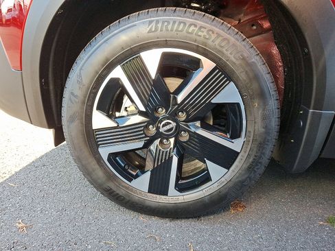 New 2026 Nissan Kicks SV w/ SV Premium Package image 4