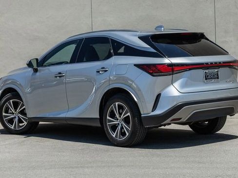 Used 2023 Lexus RX 350h w/ Accessory Package (Z1) AWD/4WD image 3