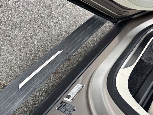 Used 2023 Land Rover Range Rover SE image 5