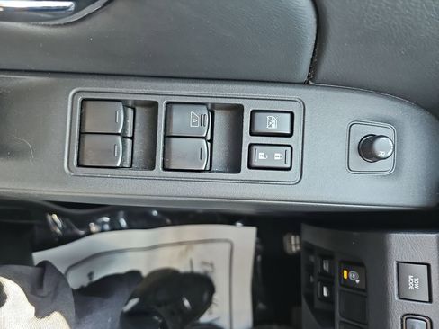 Used 2025 Nissan Frontier PRO-4X w/ Pro Premium Package image 31