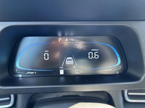 New 2026 Hyundai Elantra SE FWD image 48
