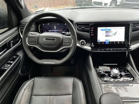 Used 2022 Jeep Wagoneer Series III w/ Convenience Group I image 25