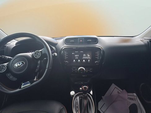 Used 2019 Kia Soul ! FWD image 15