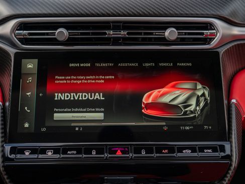 New 2025 Aston Martin Vanquish image 19