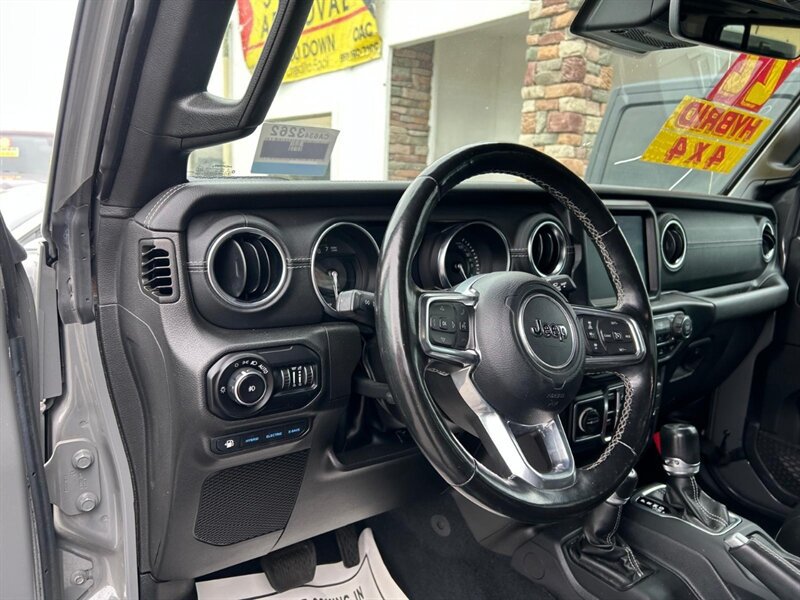 Used 2022 Jeep Wrangler Unlimited Sahara w/ Cold Weather Group AWD/4WD image 26
