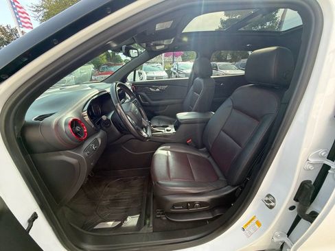 Certified 2019 Chevrolet Blazer RS w/ Sun and Wheels Package AWD/4WD image 12