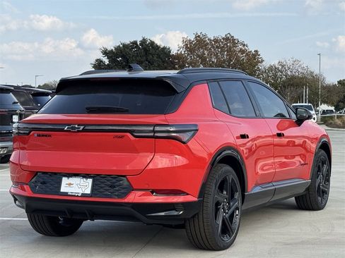 New 2026 Chevrolet Equinox EV RS image 4