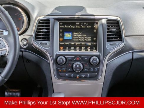 Certified 2017 Jeep Grand Cherokee Limited AWD/4WD image 17
