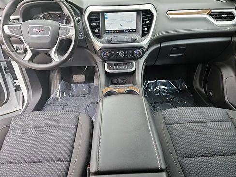 Certified 2022 GMC Acadia SLE w/ Driver Convenience Package image 9