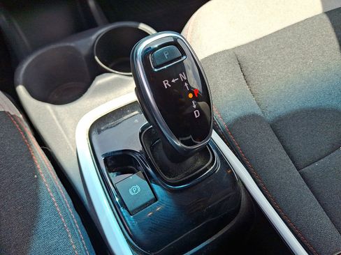 Used 2020 Chevrolet Bolt LT FWD image 12