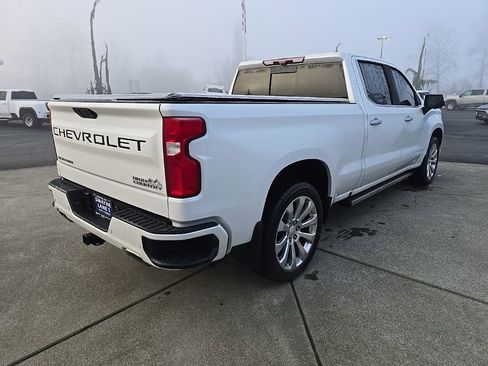 Used 2020 Chevrolet Silverado 1500 High Country w/ Technology Package image 6