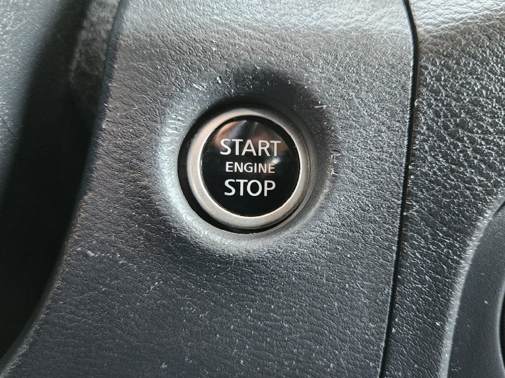 Used 2022 Nissan Frontier SV RWD image 13