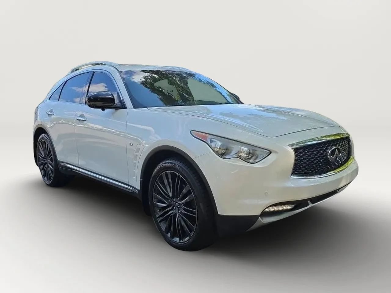 Used 2017 INFINITI QX70 2WD w/ Limited Package image 3