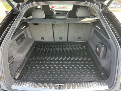 Used 2024 Audi SQ8 Prestige w/ Prestige Package image 36