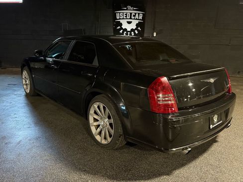 Used 2006 Chrysler 300 SRT8 w/ SRT Option Group II RWD image 4