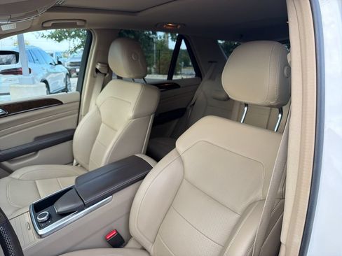 Used 2015 Mercedes-Benz ML 250 BlueTEC 4MATIC image 22