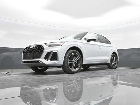 Used 2021 Audi Q5 e Premium Plus image 35