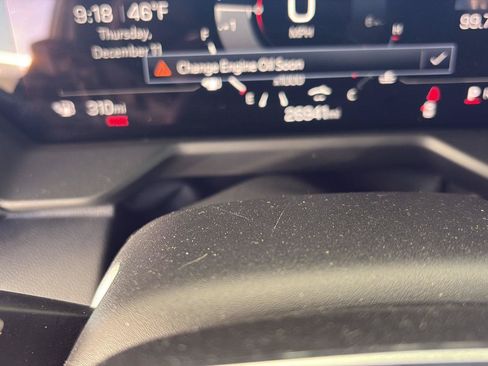Used 2025 GMC Acadia Elevation FWD image 11