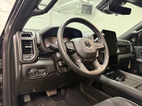 Used 2025 RAM 3500 Limited AWD/4WD image 4