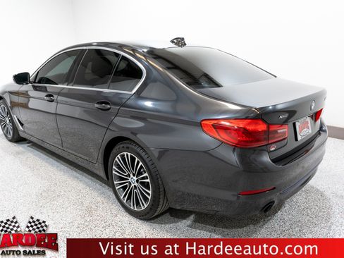 Used 2019 BMW 530i xDrive w/ Convenience Package image 3