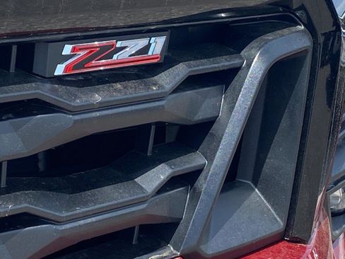 New 2026 Chevrolet Colorado Z71 w/ Midnight Edition AWD/4WD image 8