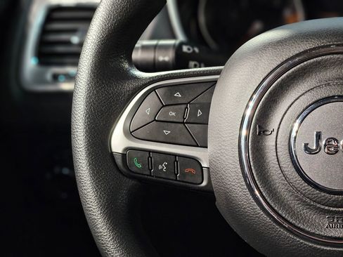 Used 2018 Jeep Compass Sport w/ Tech Group image 26