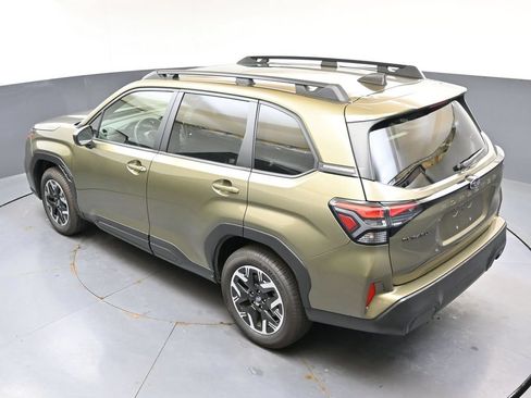 Certified 2025 Subaru Forester Premium AWD/4WD image 38