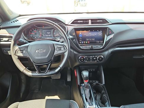 Used 2021 Chevrolet TrailBlazer RS w/ Convenience Package FWD image 14