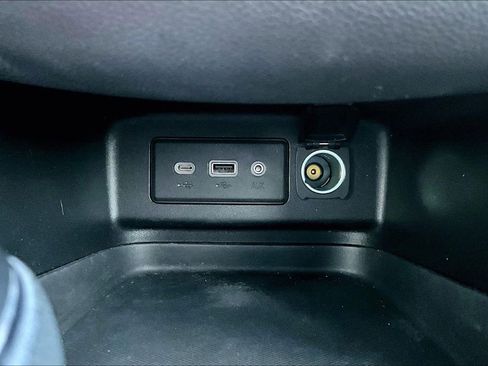 Used 2019 Chevrolet Equinox LT image 12