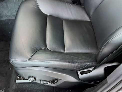 Used 2023 Volvo XC60 B5 Core image 22