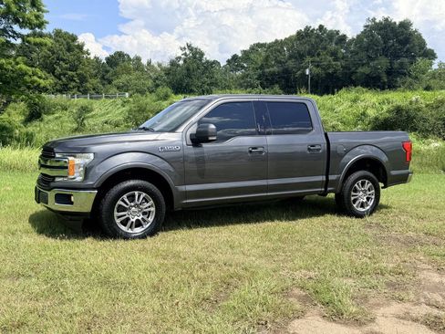 Used 2020 Ford F150 Lariat RWD image 1