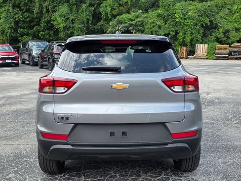 New 2026 Chevrolet TrailBlazer LS w/ LS Convenience Package FWD image 3