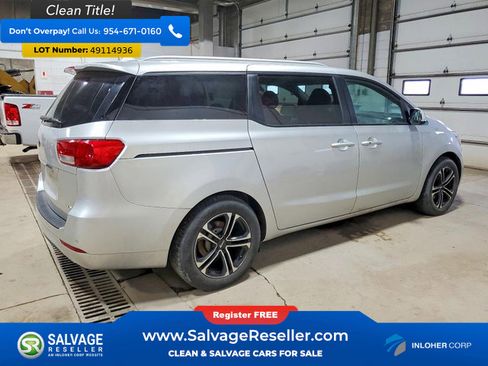 Used 2017 Kia Sedona LX w/ LX Essentials Premium Package image 4