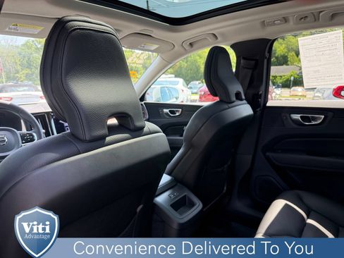 Used 2023 Volvo XC60 B5 Plus w/ Climate Package AWD/4WD image 21