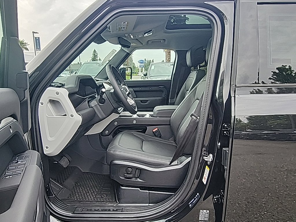 New 2026 Land Rover Defender 110 S AWD/4WD image 8