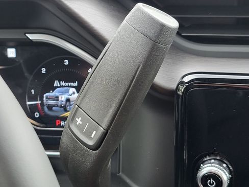 New 2025 GMC Sierra 3500 AT4 w/ Technology Package image 36