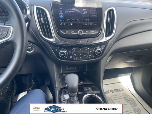 Used 2024 Chevrolet Equinox Premier AWD/4WD image 12