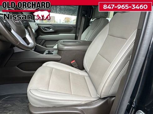 Used 2022 GMC Yukon SLT w/ SLT Luxury Package image 13