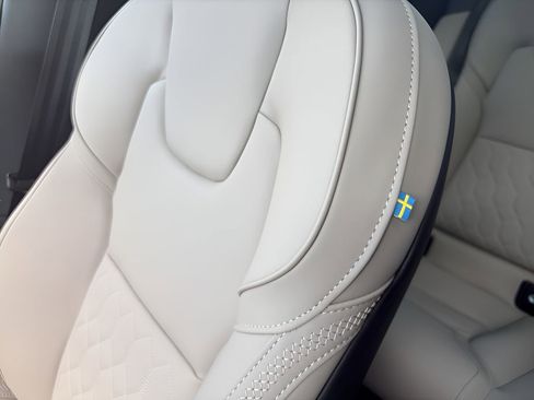 New 2026 Volvo XC60 T8 Plus w/ Protection Package Premier image 14