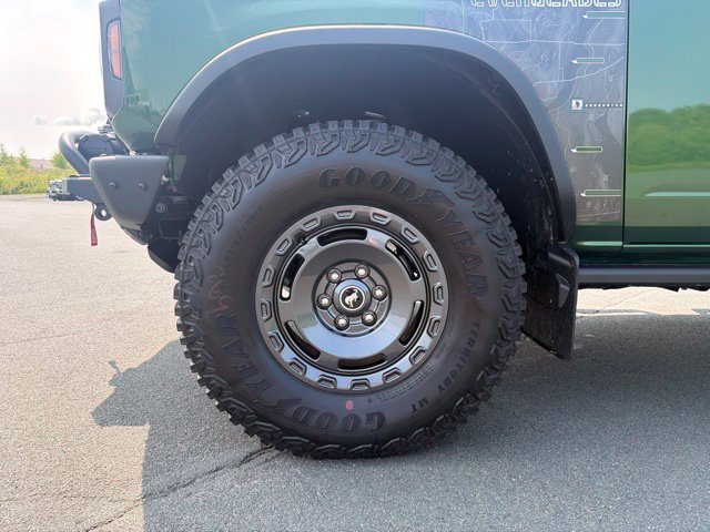 Used 2024 Ford Bronco Everglades AWD/4WD image 35