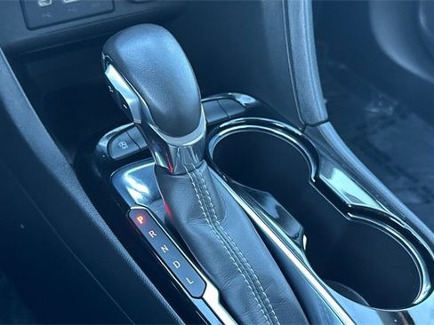 Used 2022 Buick Encore GX Preferred image 5