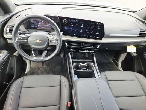 Used 2026 Chevrolet Traverse LT w/ LPO, Floor Liner Package AWD/4WD image 6